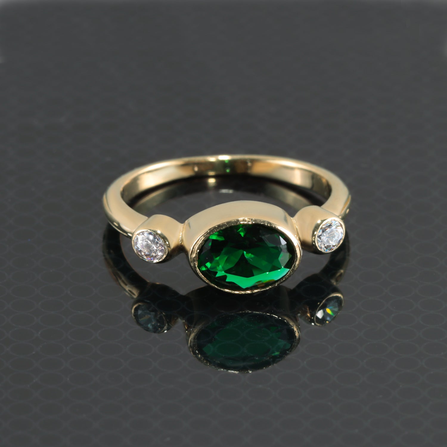 East-West Oval Emerald Bezel Ring with Clear Quartz Accents - H.L.Jewelry