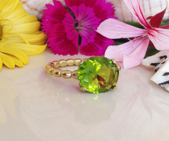 East-West Oval Peridot Beaded Band Ring - H.L.Jewelry