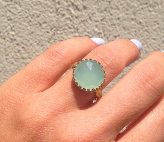 Large Green Chalcedony Cocktail Round Crown Ring - H.L.Jewelry