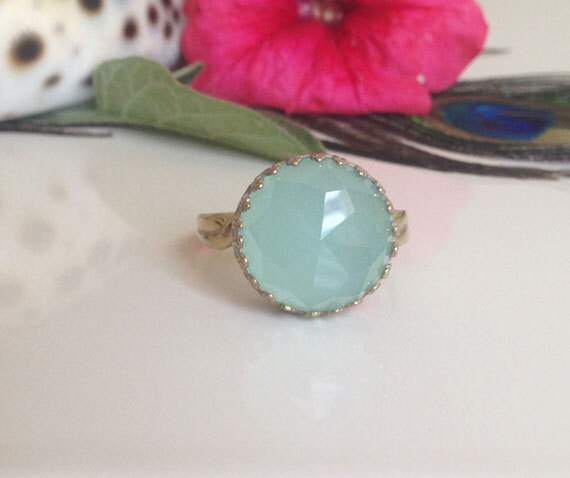 Large Green Chalcedony Cocktail Round Crown Ring - H.L.Jewelry