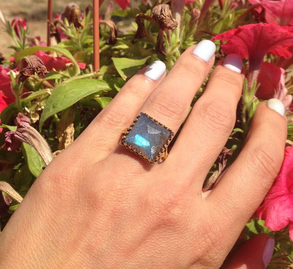 Large Labradorite Square Crown Statement Ring - H.L.Jewelry