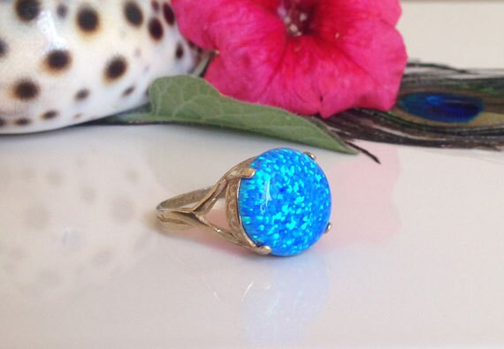 Large Round Blue Opal Cocktail Statement Ring - H.L.Jewelry