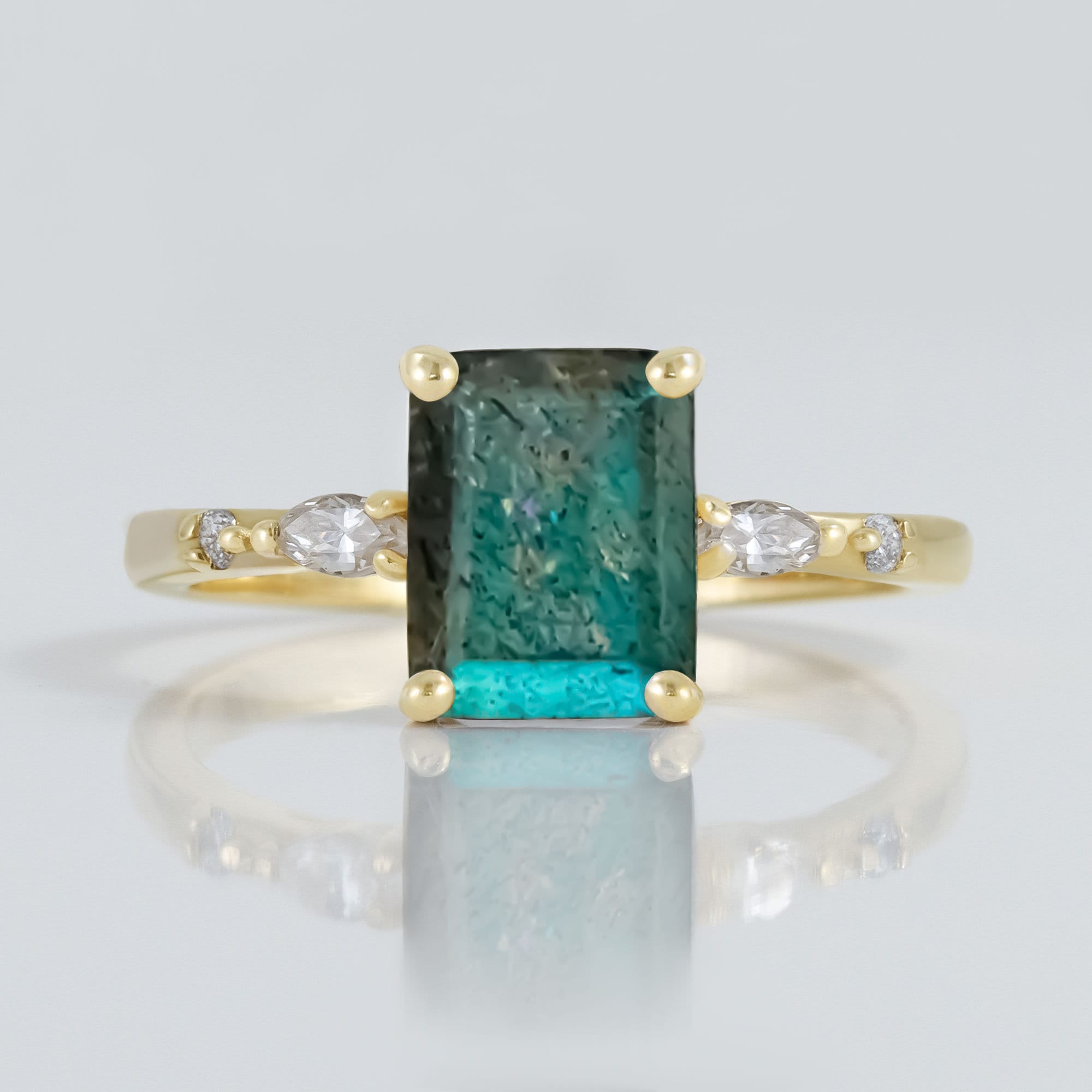 Octagon Labradorite Gemstone Ring with Clear Quartz Accents - H.L.Jewelry