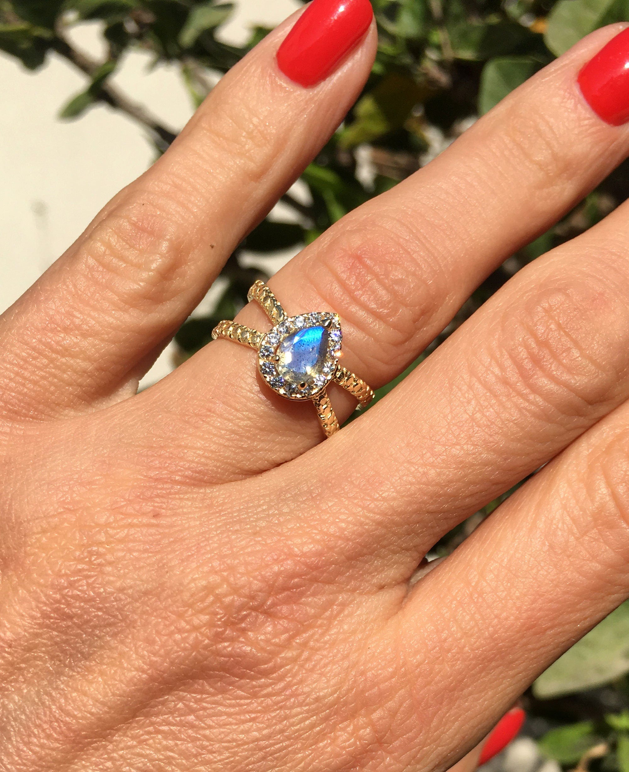 Pear-Shaped Labradorite Ring with Clear Quartz Halo - H.L.Jewelry