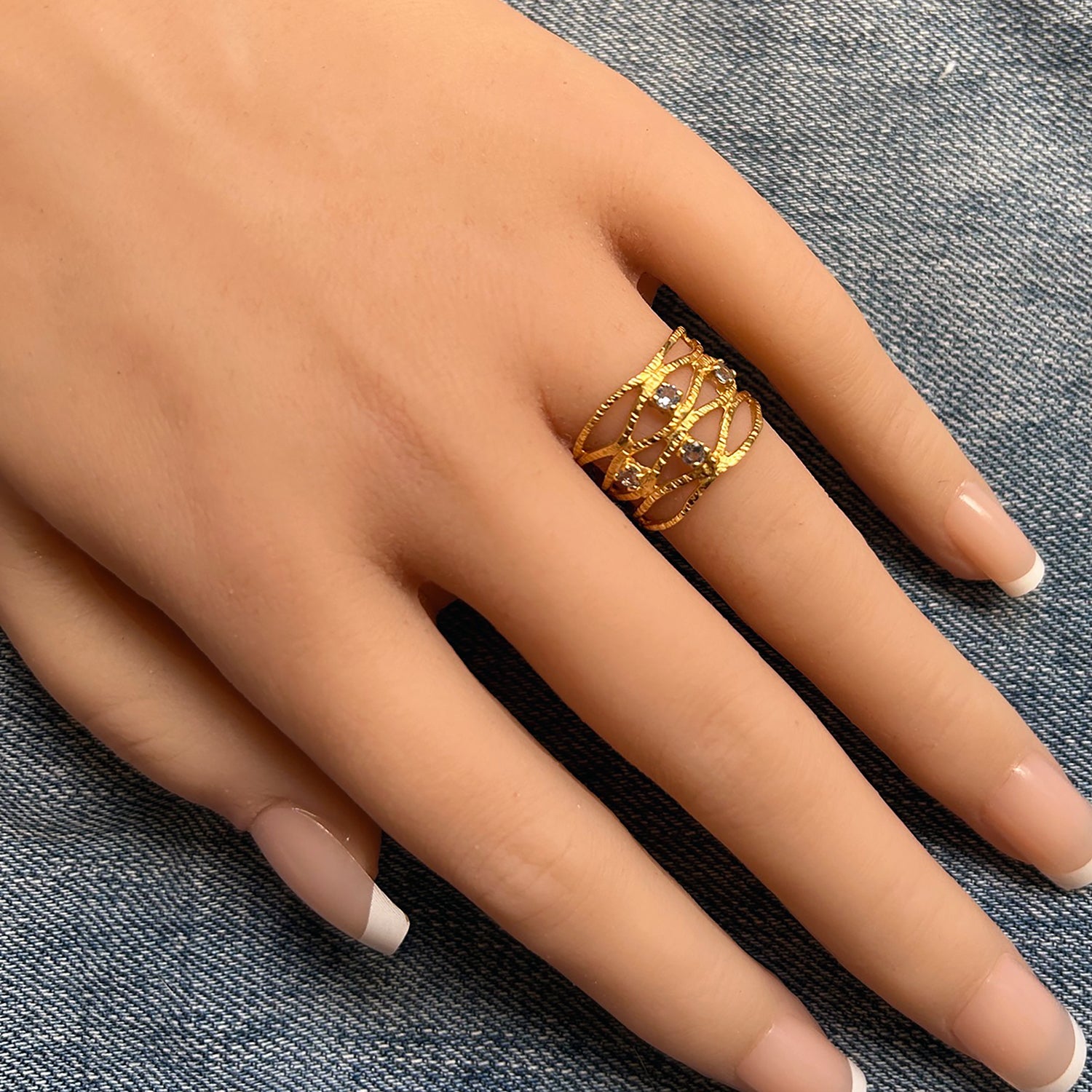 Round Aquamarine Four Stone Hammered Band Ring - H.L.Jewelry