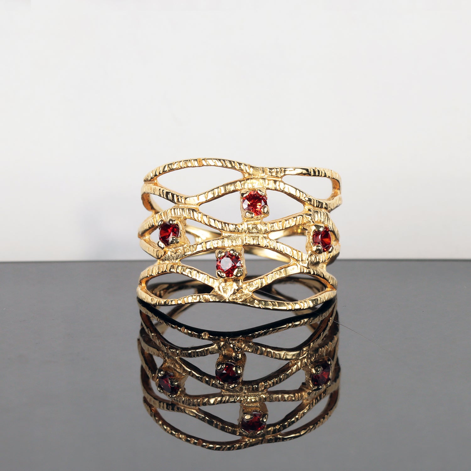 Round Red Garnet Four Stone Wide Hammered Band Ring - H.L.Jewelry