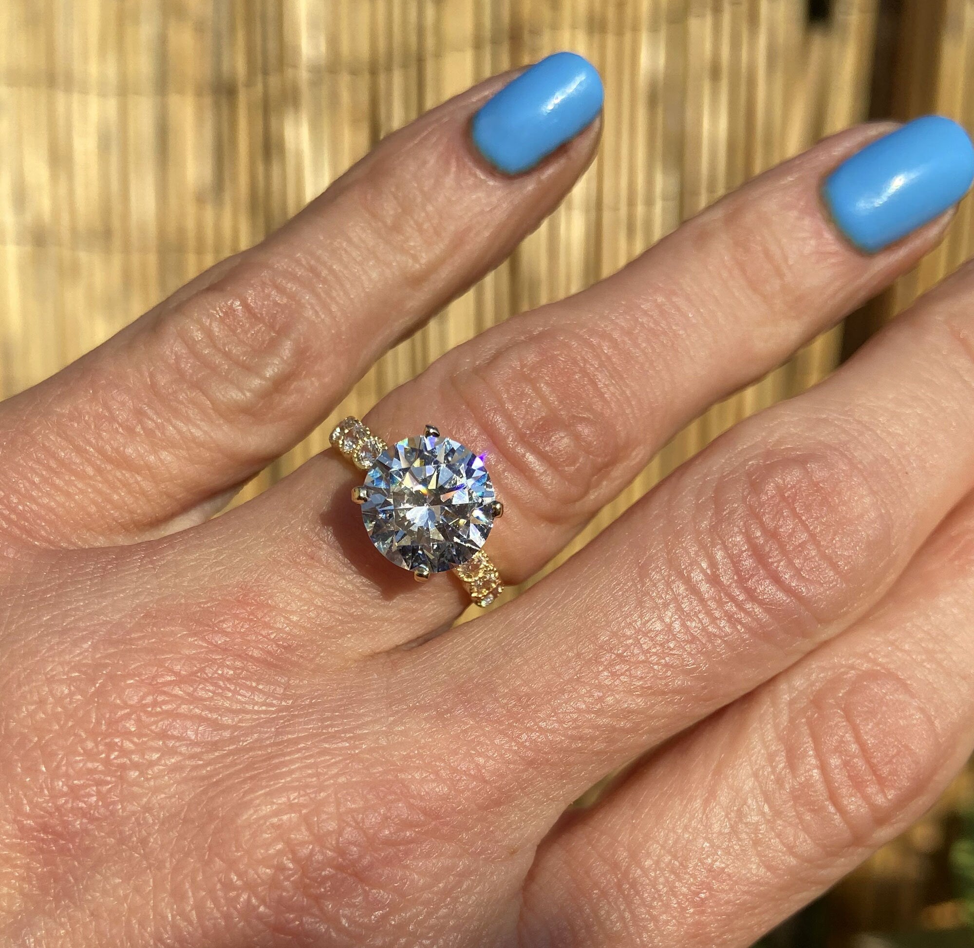 April Birthstone Round Clear Quartz Gemstone Engagement Ring - H.L.Jewelry