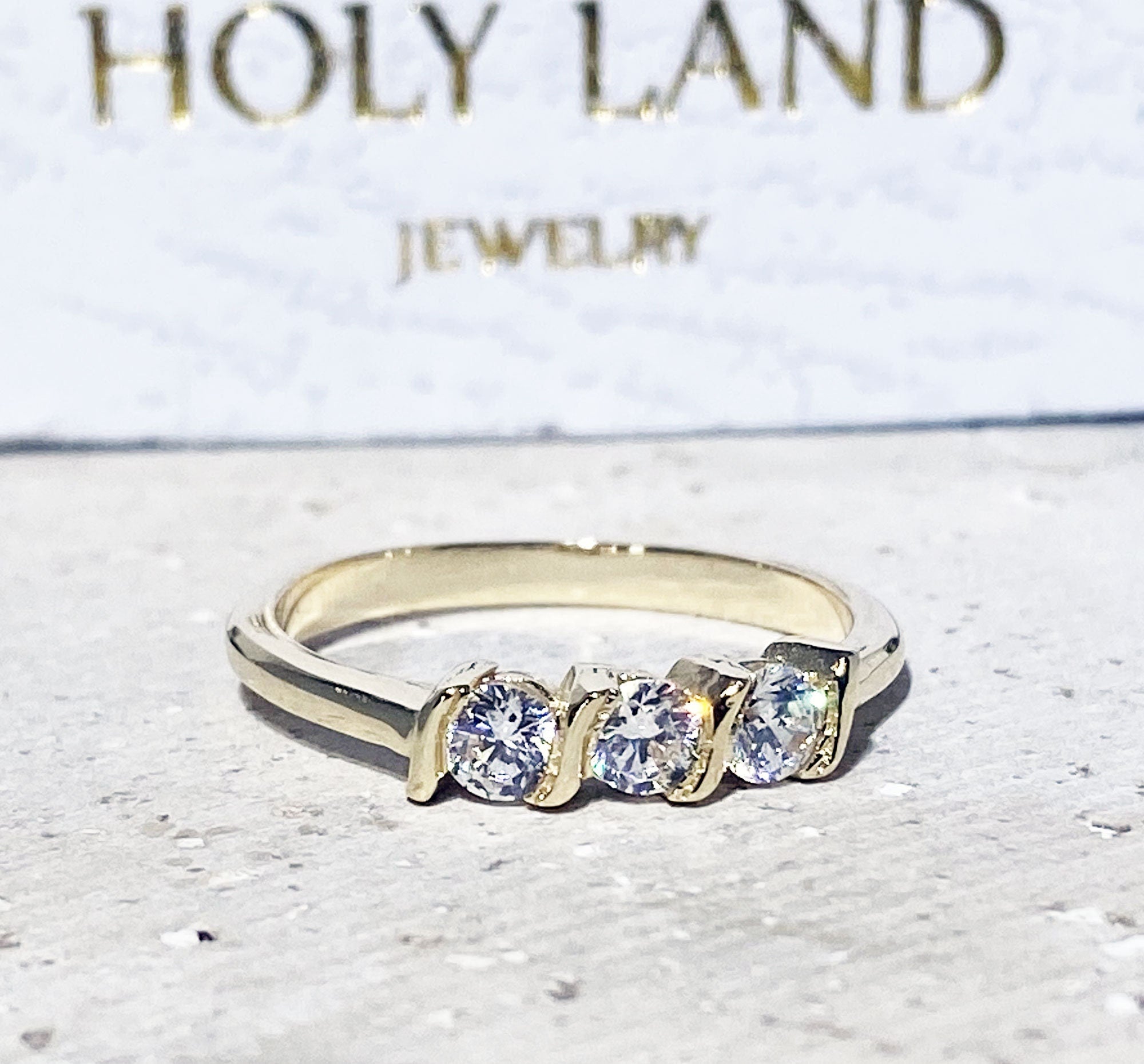 April Birthstone Round Clear Quartz Three Stone Simple Stacking Ring - H.L.Jewelry