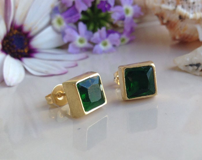 Emerald Square Stone Simple Stud Earrings - H.L.Jewelry