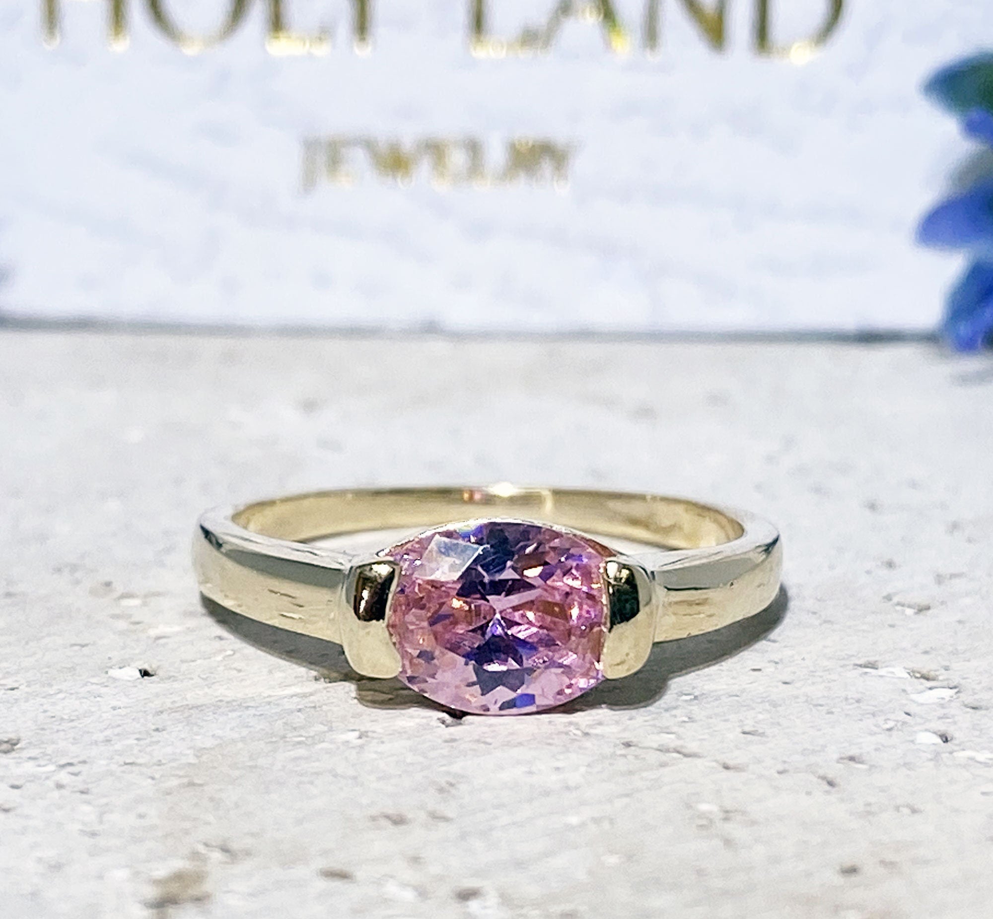 October Birthstone East-West Oval Rose Quartz Simple Stackable Ring - H.L.Jewelry