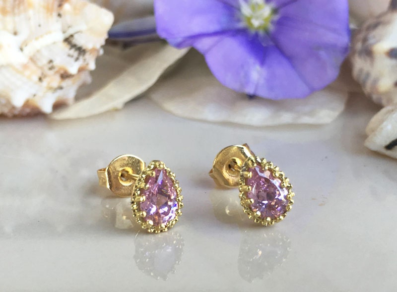 October Birthstone Pear-Shaped Rose Quartz Simple Stud Earrings - H.L.Jewelry