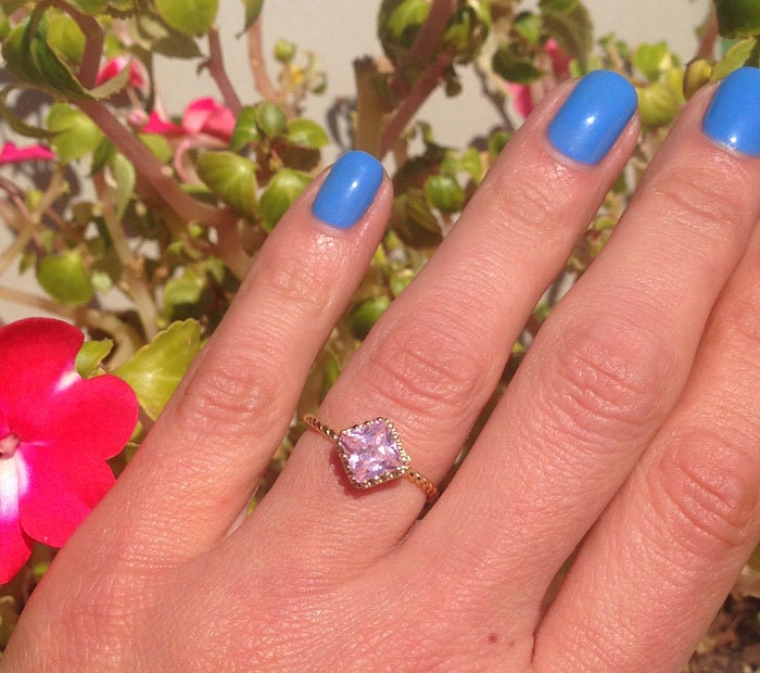 October Birthstone Rose Quartz Square Crown Simple Twist Band Ring - H.L.Jewelry