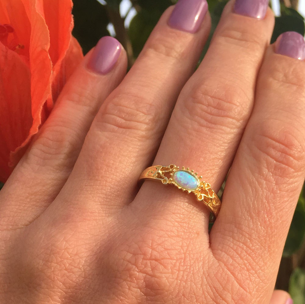 Oval Blue Opal Lace Band Ring - H.L.Jewelry