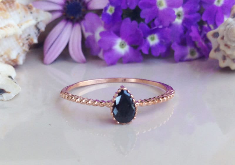 Pear-Shaped Black Onyx Delicate Simple Ring - H.L.Jewelry