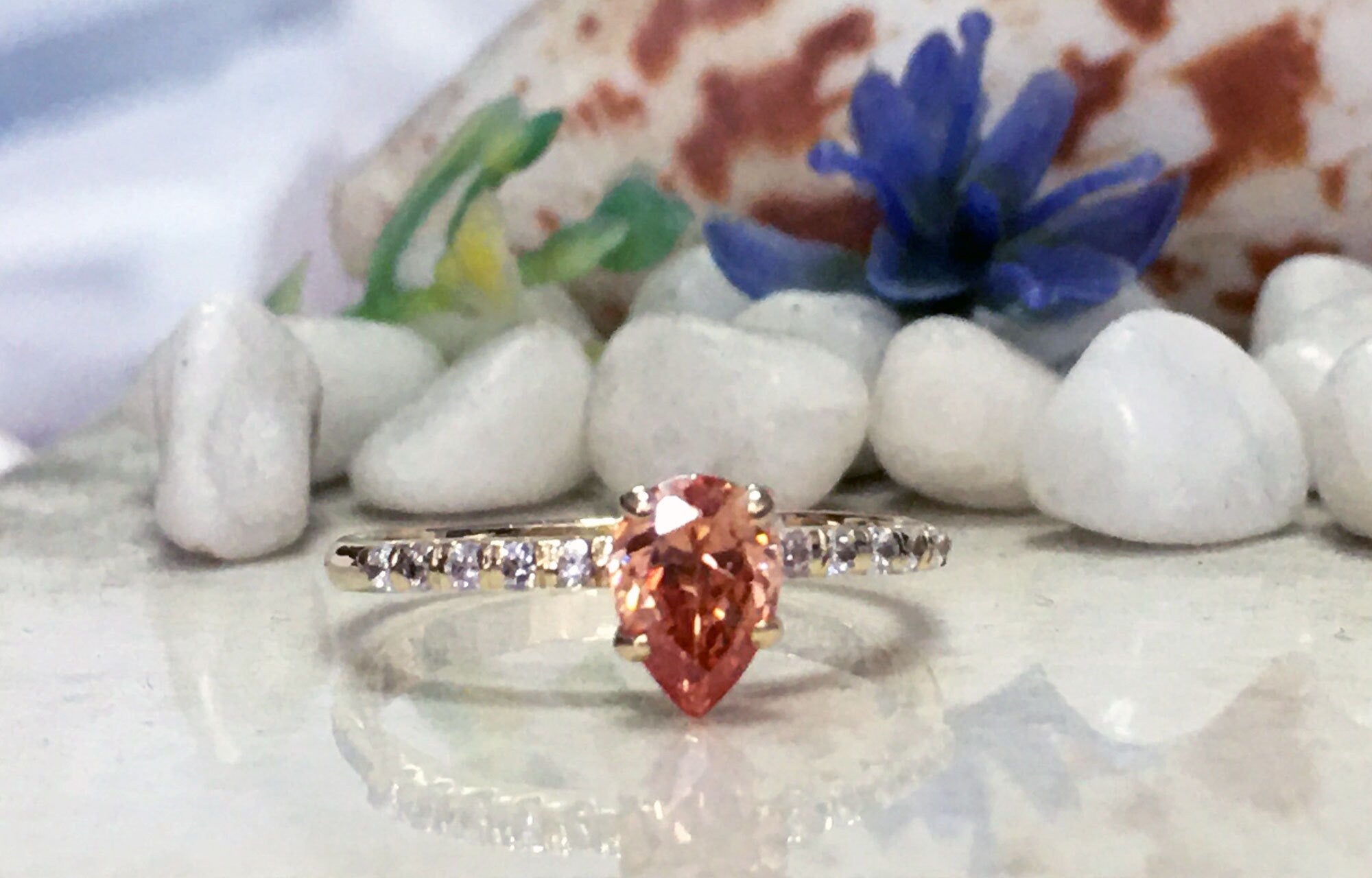 Pear-Shaped Citrine Delicate Ring with Clear Quartz Accents - H.L.Jewelry
