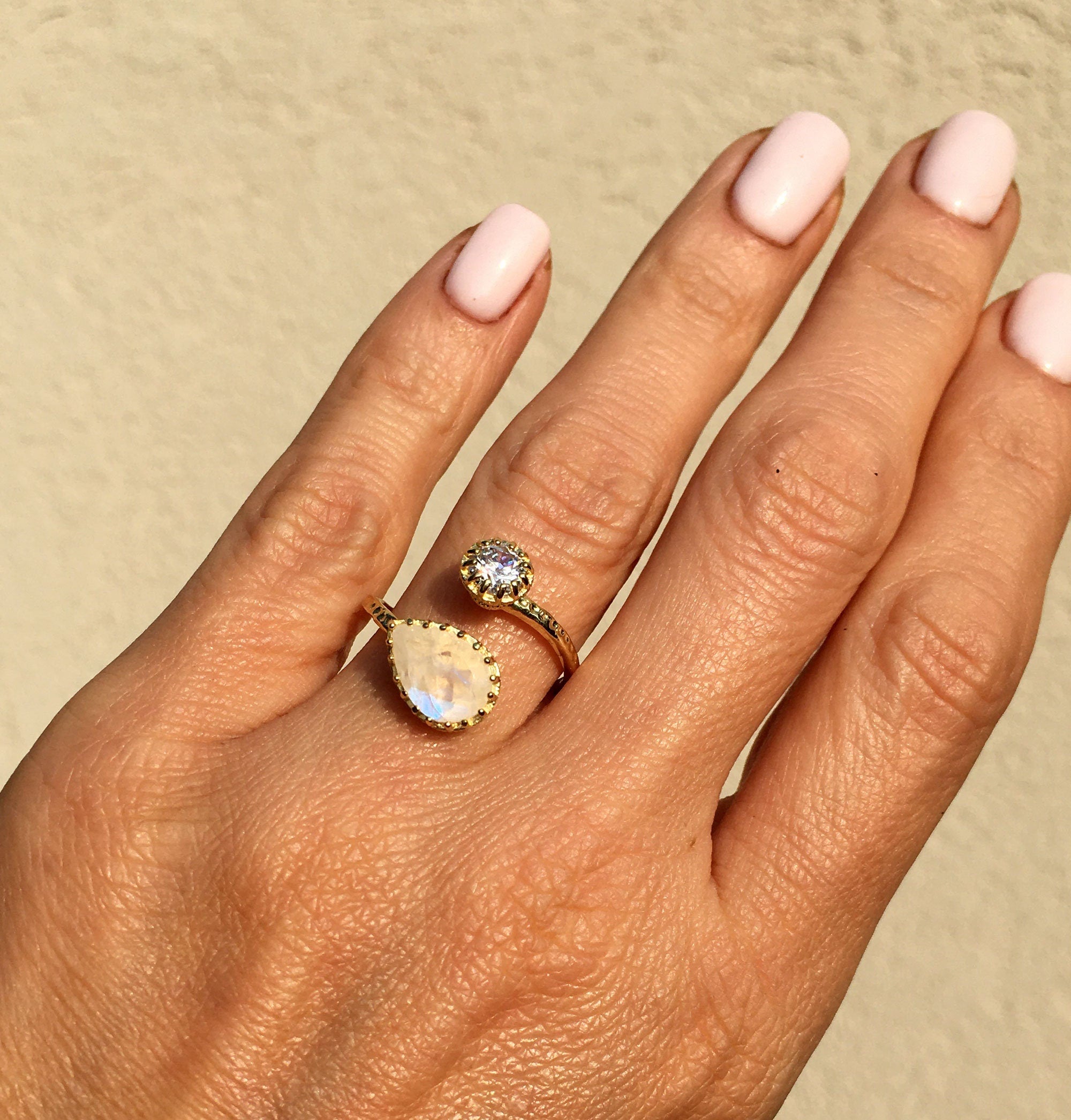 Pear-Shaped Rainbow Moonstone & Round Clear Quartz Hammered Band Adjustable Ring - H.L.Jewelry