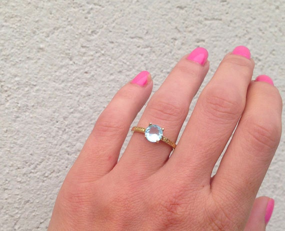 Round Aquamarine Simple Solitaire Ring - H.L.Jewelry