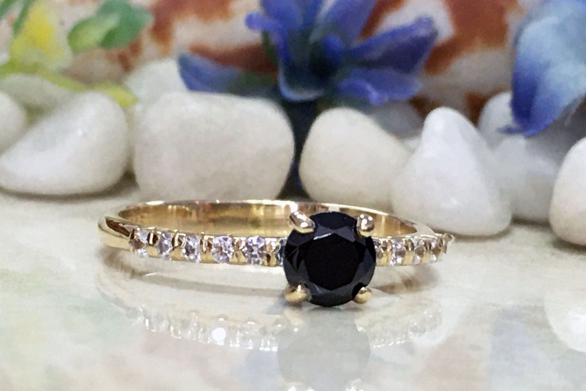 Round Black Onyx Delicate Ring with Clear Quartz Accents - H.L.Jewelry