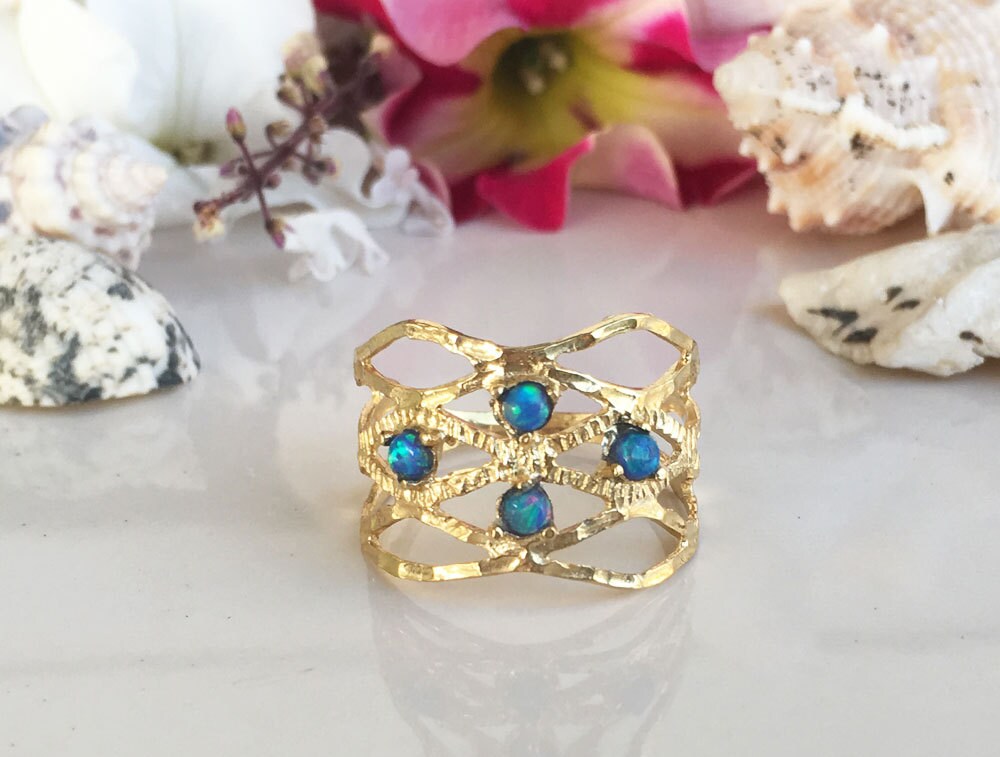 Round Blue Opal Four Stone Hammered Band Ring - H.L.Jewelry