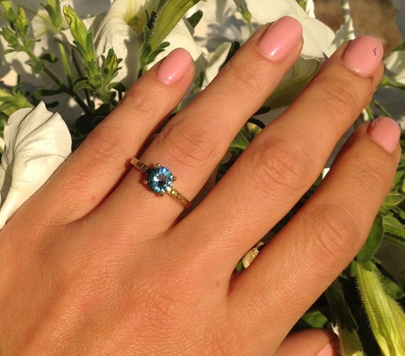 Round Blue Topaz Simple Solitaire Ring - H.L.Jewelry