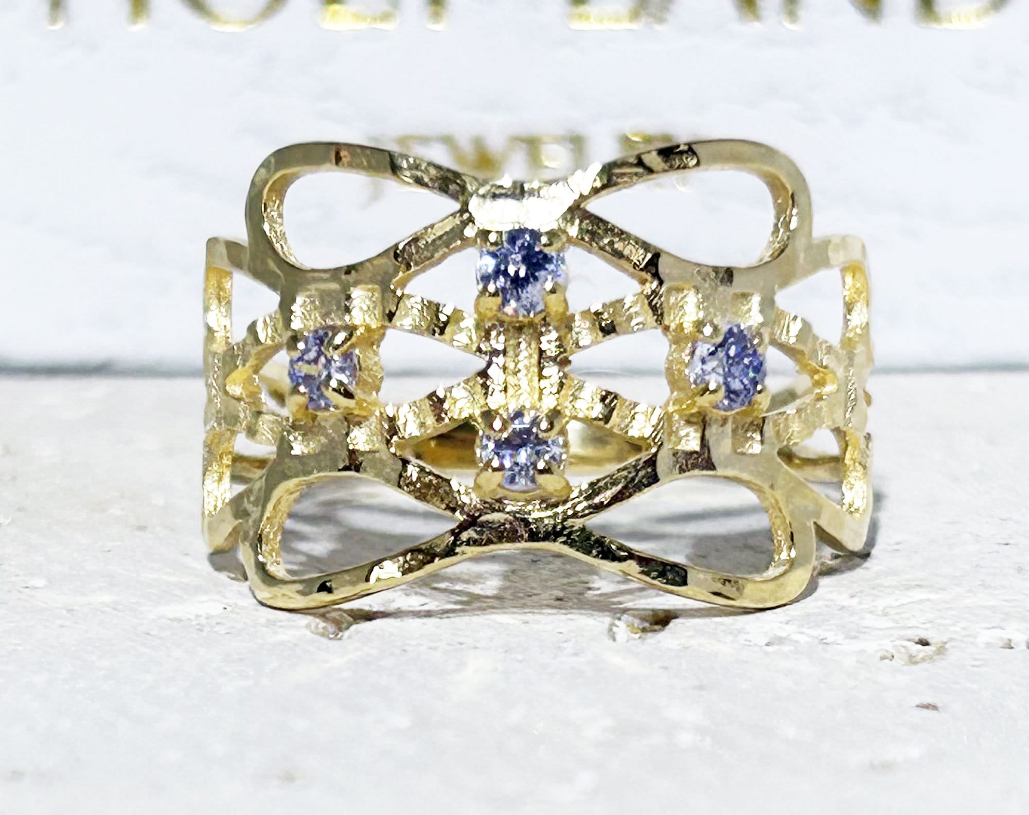 Round Lavender Amethyst Four Stone Hammered Band Ring - H.L.Jewelry