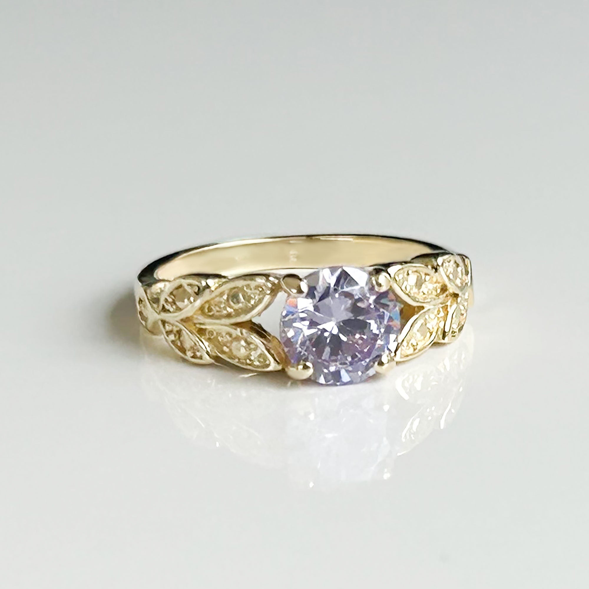Round Lavender Amethyst Gemstone Flower Leaves Ring - H.L.Jewelry