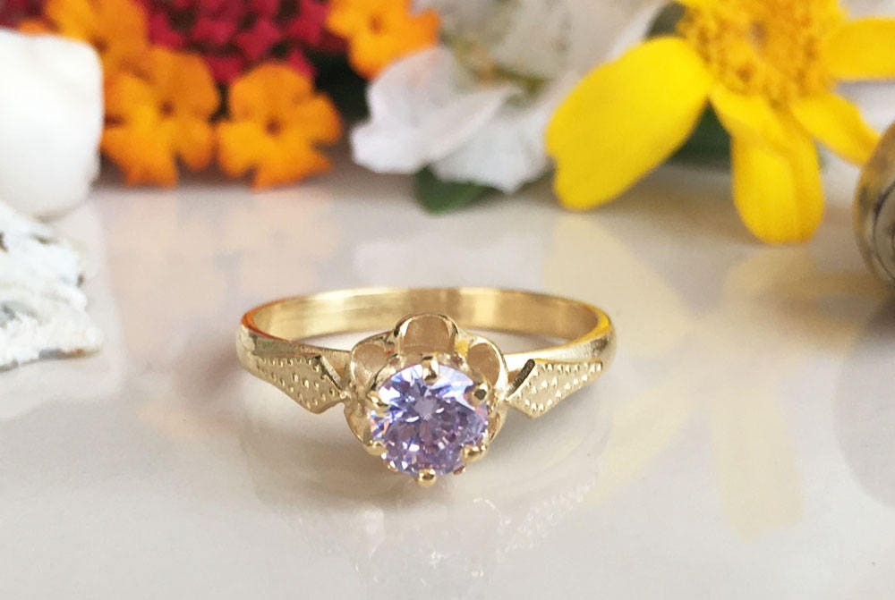 Round Lavender Amethyst Gemstone Flower Ring - H.L.Jewelry