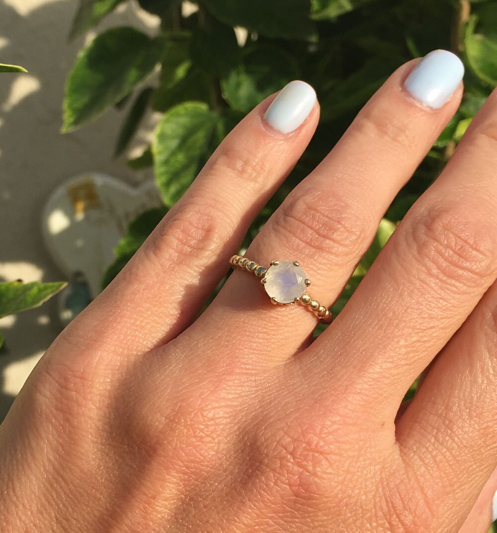 Round Rainbow Moonstone Vintage Beaded Band Ring - H.L.Jewelry