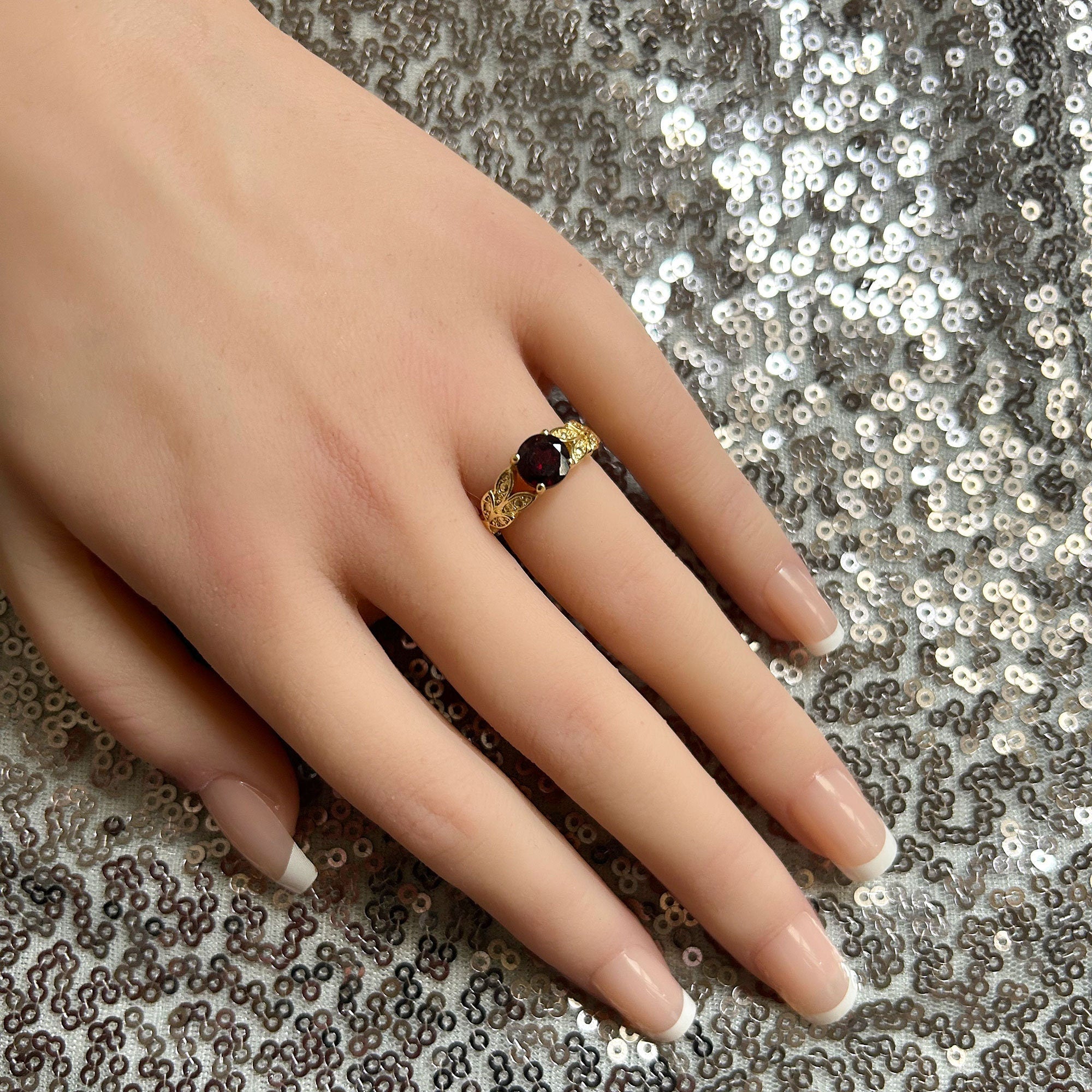 Round Red Garnet Gemstone Leaves Ring - H.L.Jewelry