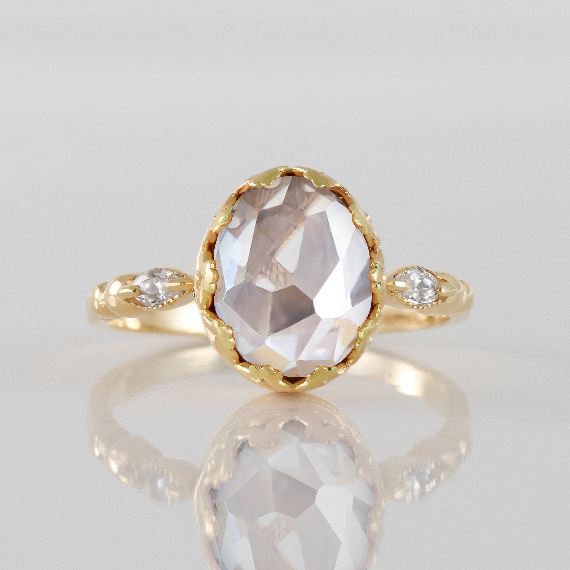 April Birthstone Clear Quartz Vintage Oval Crown Ring - H.L.Jewelry