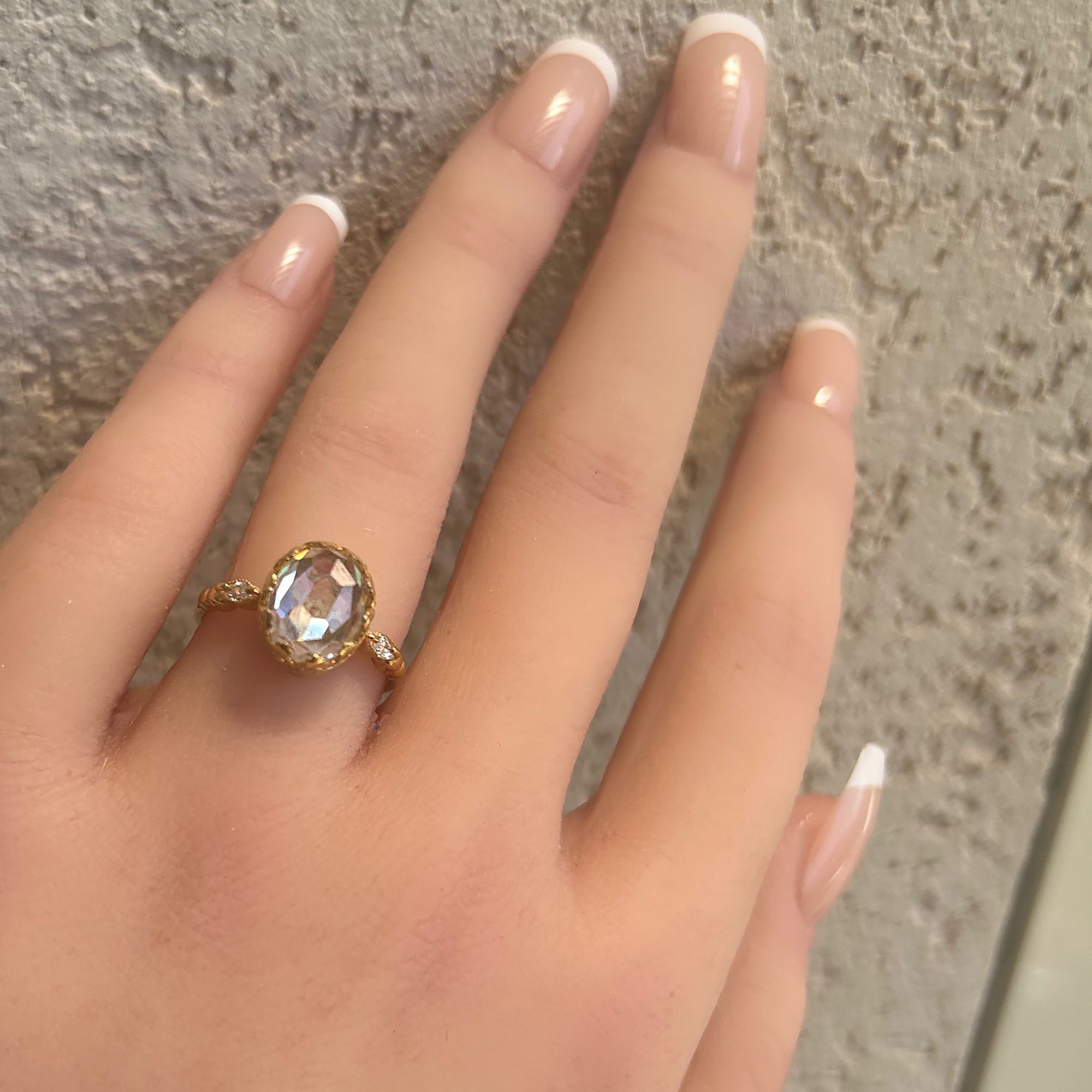 April Birthstone Clear Quartz Vintage Oval Crown Ring - H.L.Jewelry