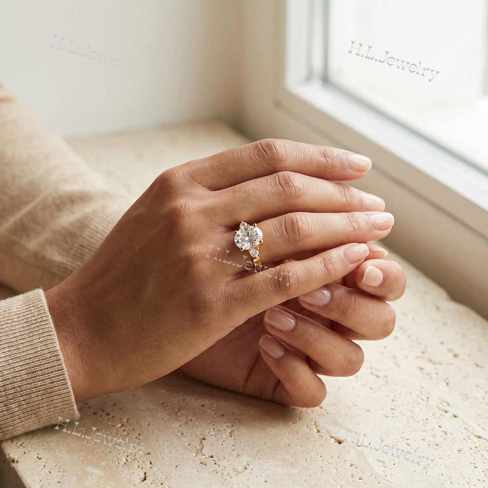 April Birthstone Oval Clear Quartz Gemstone Ring - H.L.Jewelry
