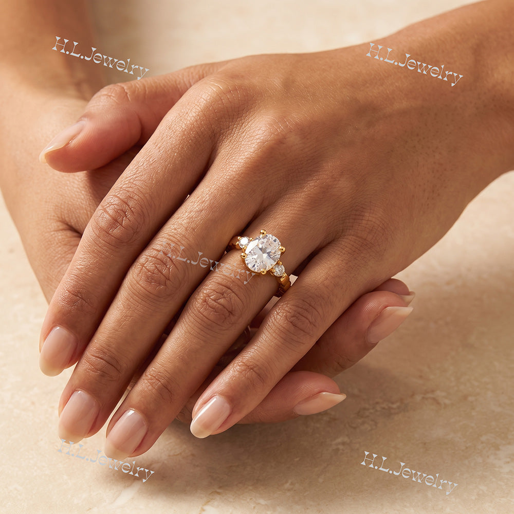 April Birthstone Oval Clear Quartz Gemstone Ring - H.L.Jewelry