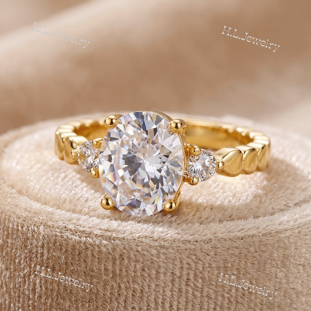 April Birthstone Oval Clear Quartz Gemstone Ring - H.L.Jewelry