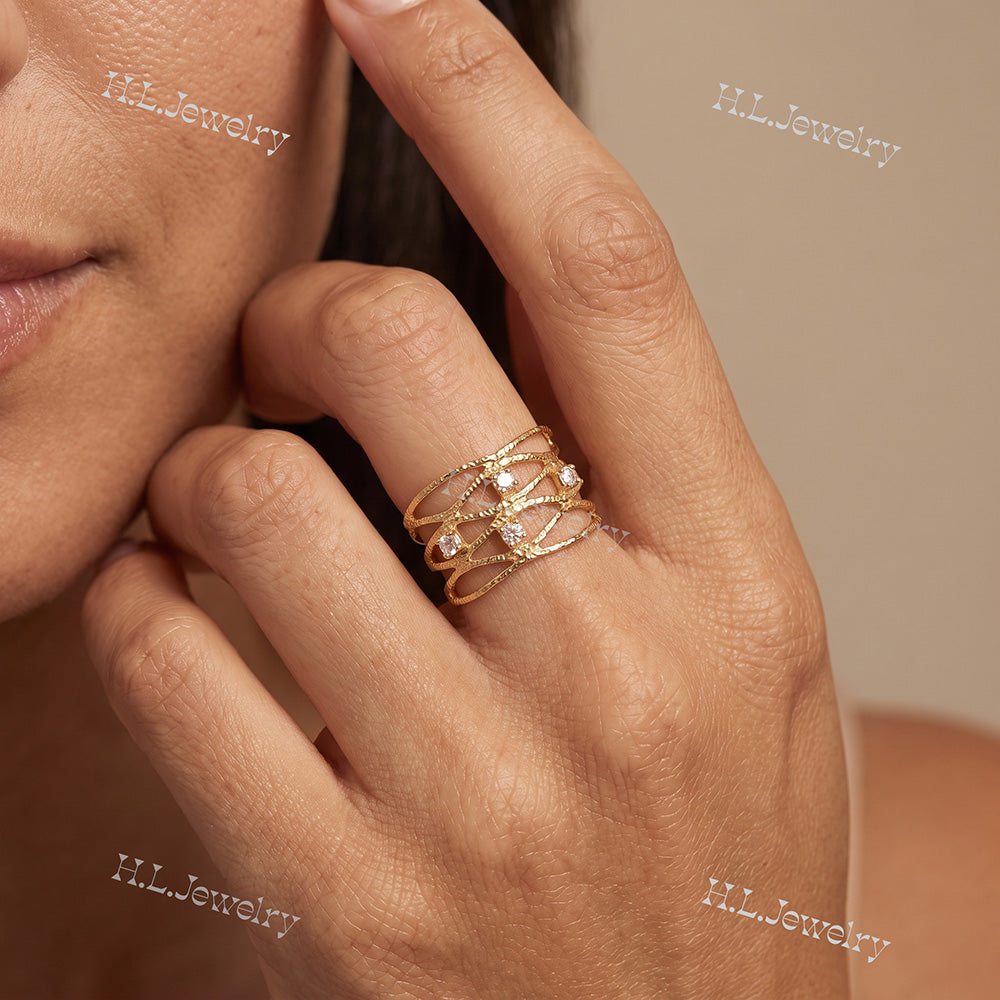 April Birthstone Round Clear Quartz Four Stone Wide Hammered Band Ring - H.L.Jewelry