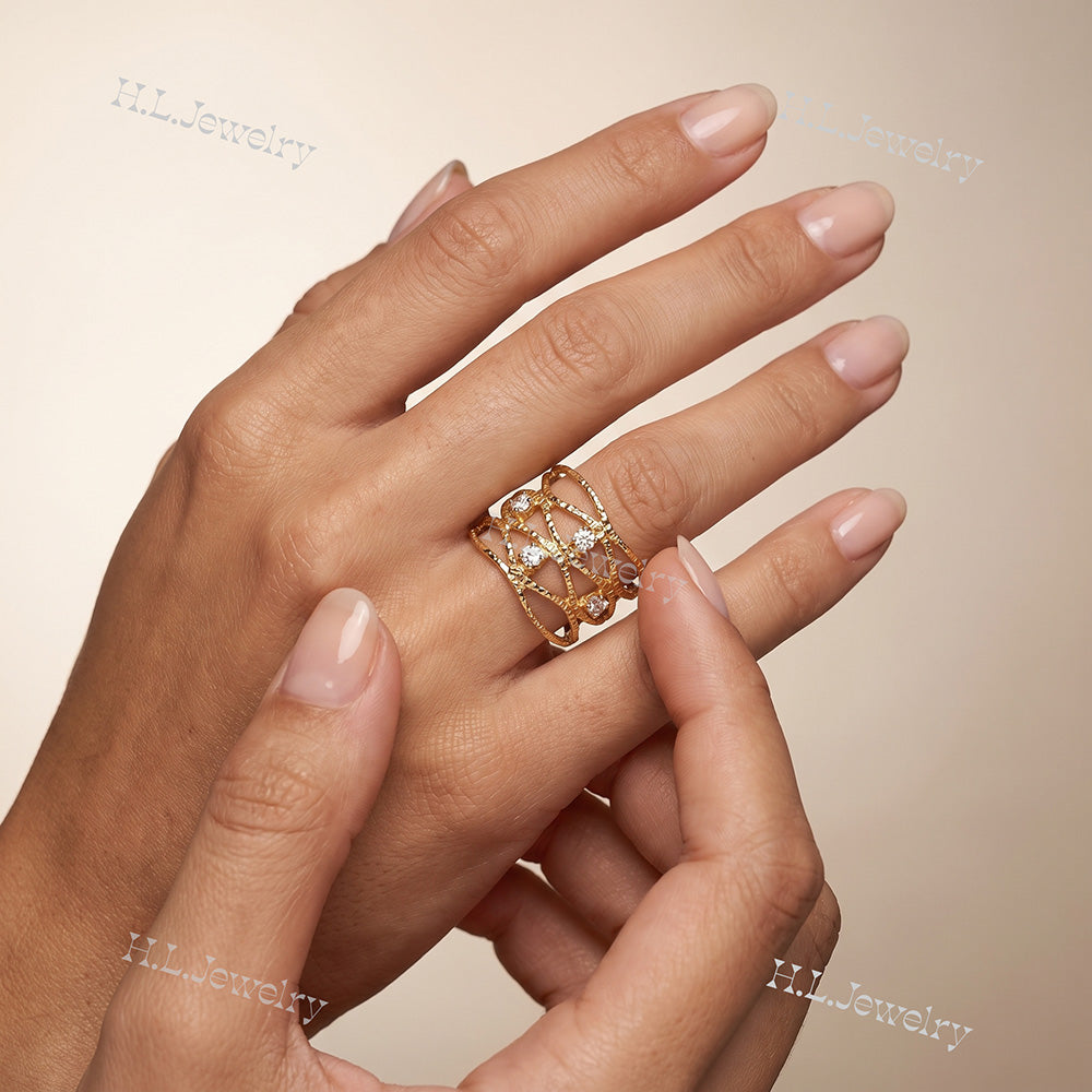 April Birthstone Round Clear Quartz Four Stone Wide Hammered Band Ring - H.L.Jewelry