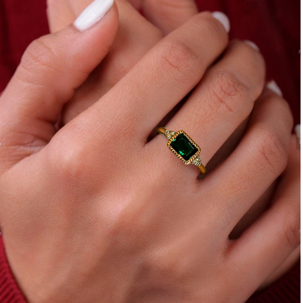 East-West Octagon Emerald Ring with Clear Quartz Accents - H.L.Jewelry