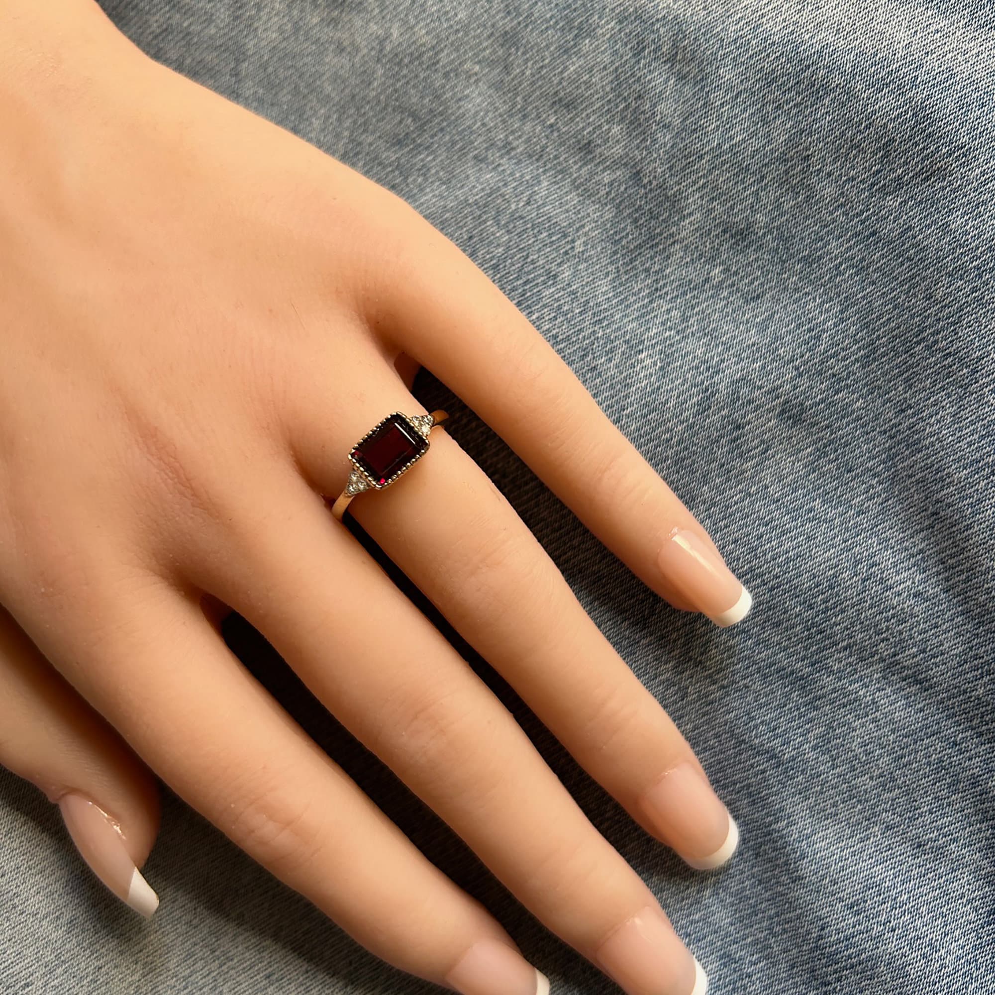 East-West Octagon Red Garnet Ring with Clear Quartz Assents - H.L.Jewelry