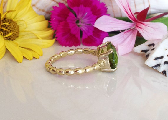 East-West Oval Peridot Beaded Band Ring - H.L.Jewelry