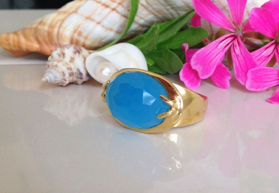East-West Rose Cut Oval Blue Chalcedony Statement Ring - H.L.Jewelry