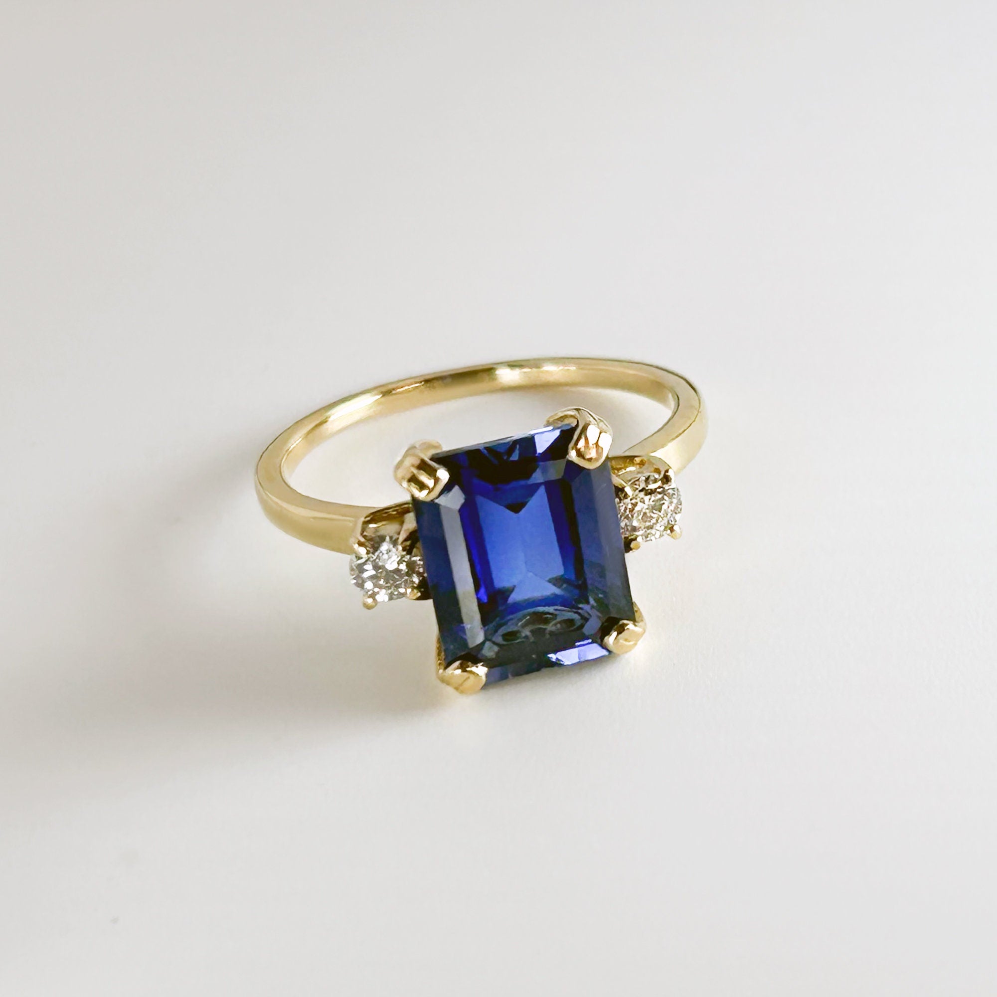 Emerald-Cut Blue Sapphire Ring with Clear Quartz Accents - H.L.Jewelry
