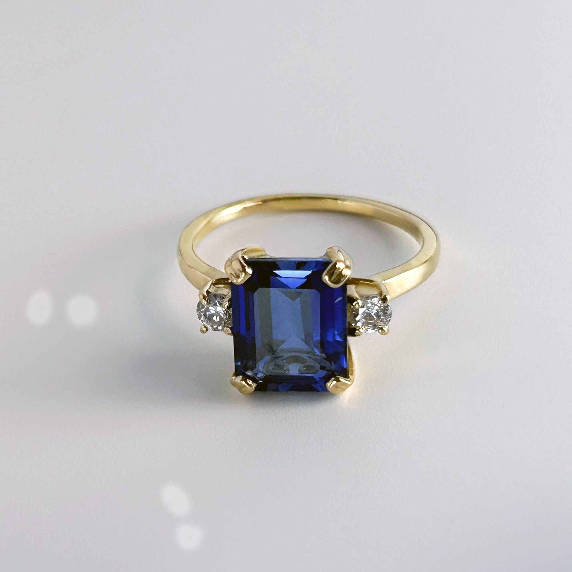 Emerald-Cut Blue Sapphire Ring with Clear Quartz Accents - H.L.Jewelry