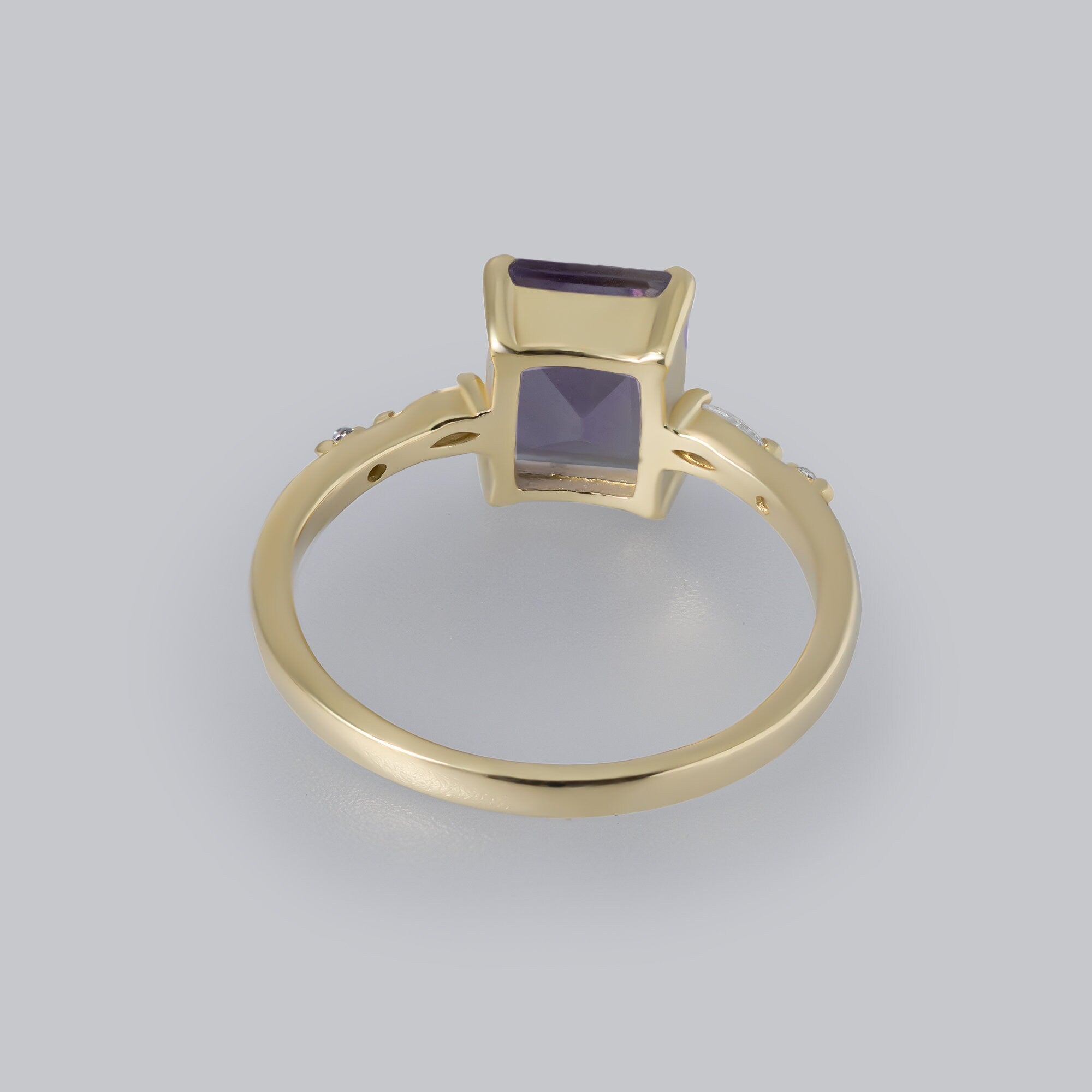 Emerald-Cut Citrine Gemstone Ring with Clear Quartz Accents - H.L.Jewelry