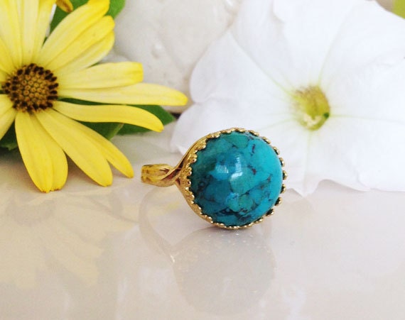 Large Green Turquoise Round Crown Ring - H.L.Jewelry