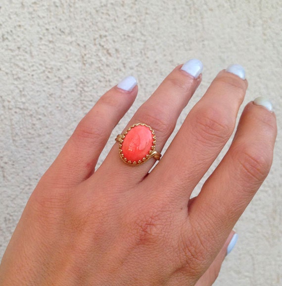 Large Peach Coral Oval Crown Statement Ring - H.L.Jewelry