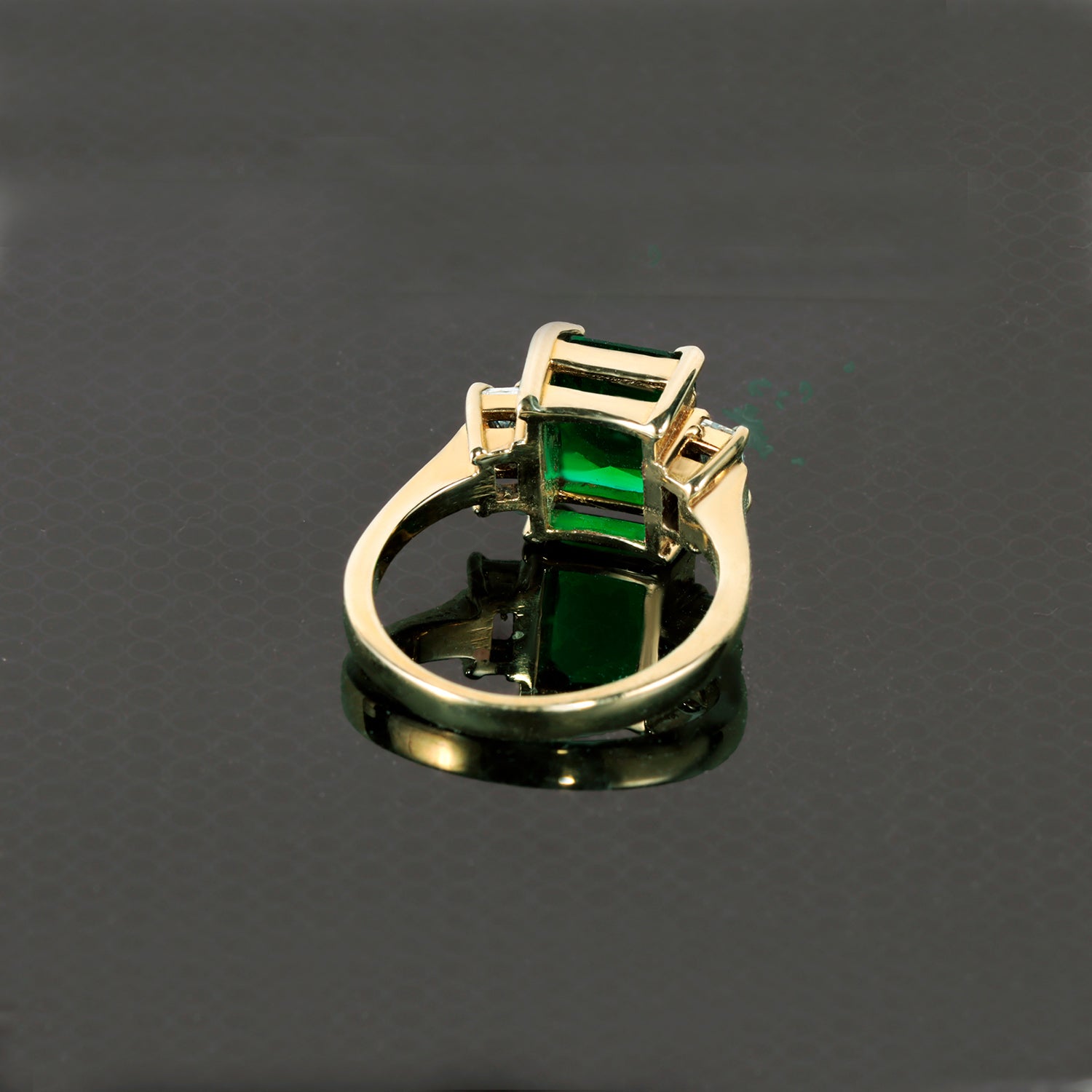 Octagon Emerald Ring with Clear Quartz Accents - H.L.Jewelry