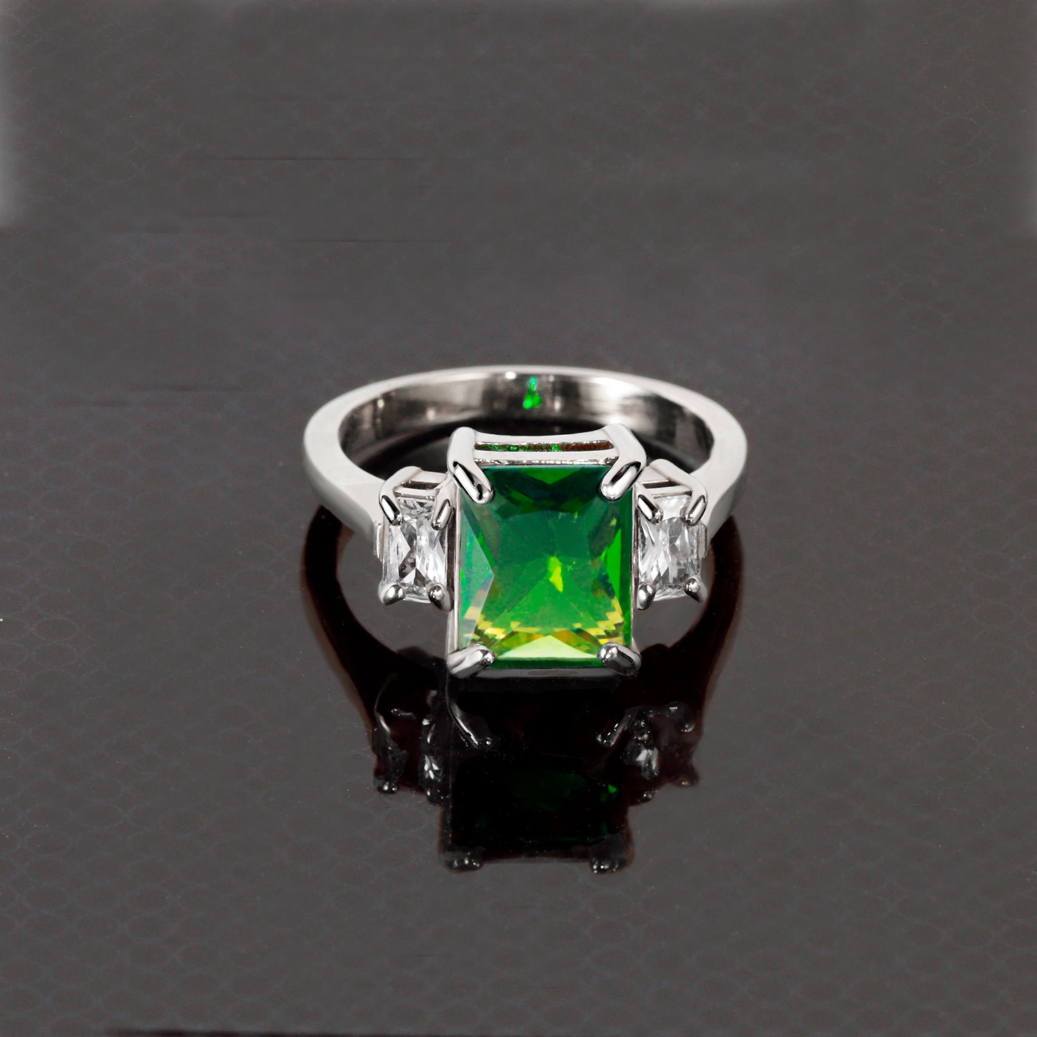 Octagon Peridot Ring with Clear Quartz Accents - H.L.Jewelry