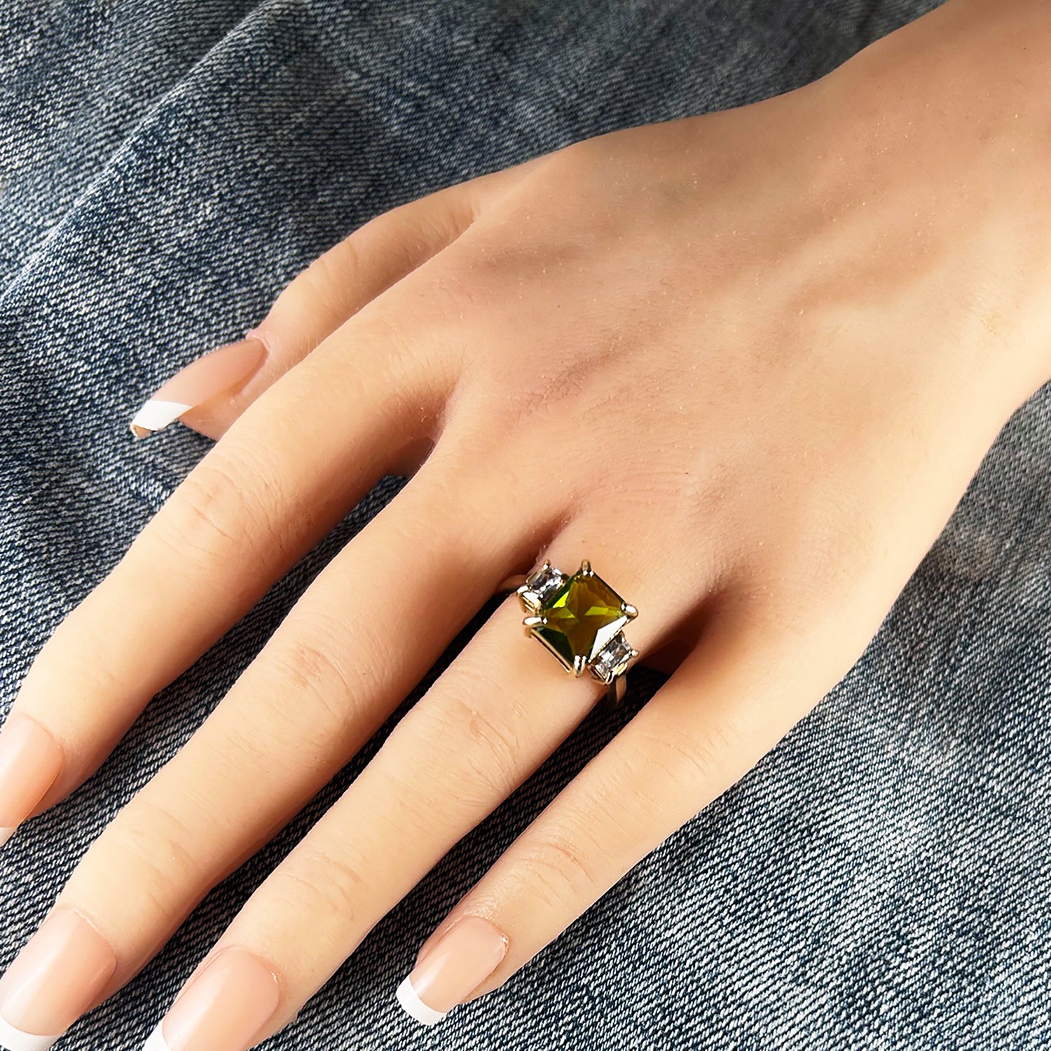 Octagon Peridot Ring with Clear Quartz Accents - H.L.Jewelry