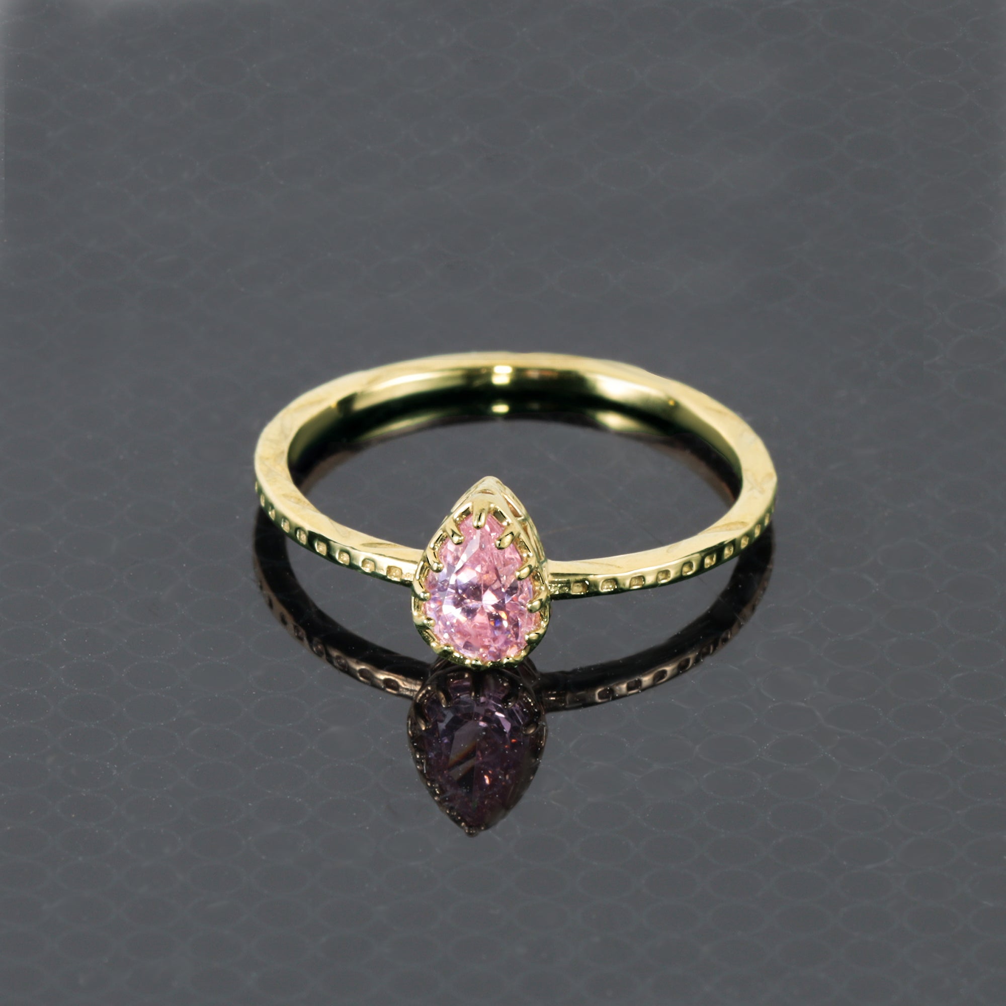 October Birthstone Pear Shaped Rose Quartz Simple Hammered Band Ring - H.L.Jewelry
