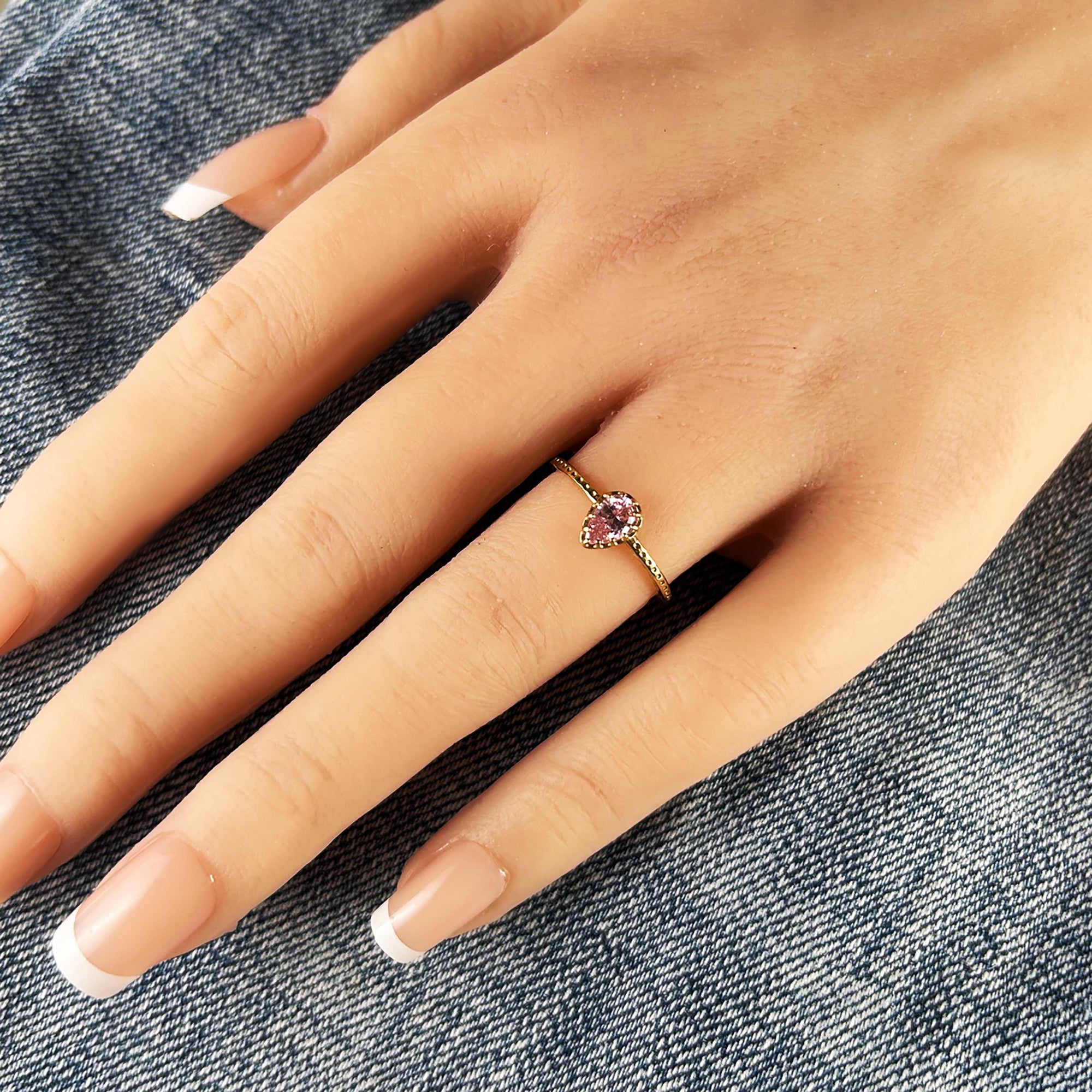 October Birthstone Pear Shaped Rose Quartz Simple Hammered Band Ring - H.L.Jewelry